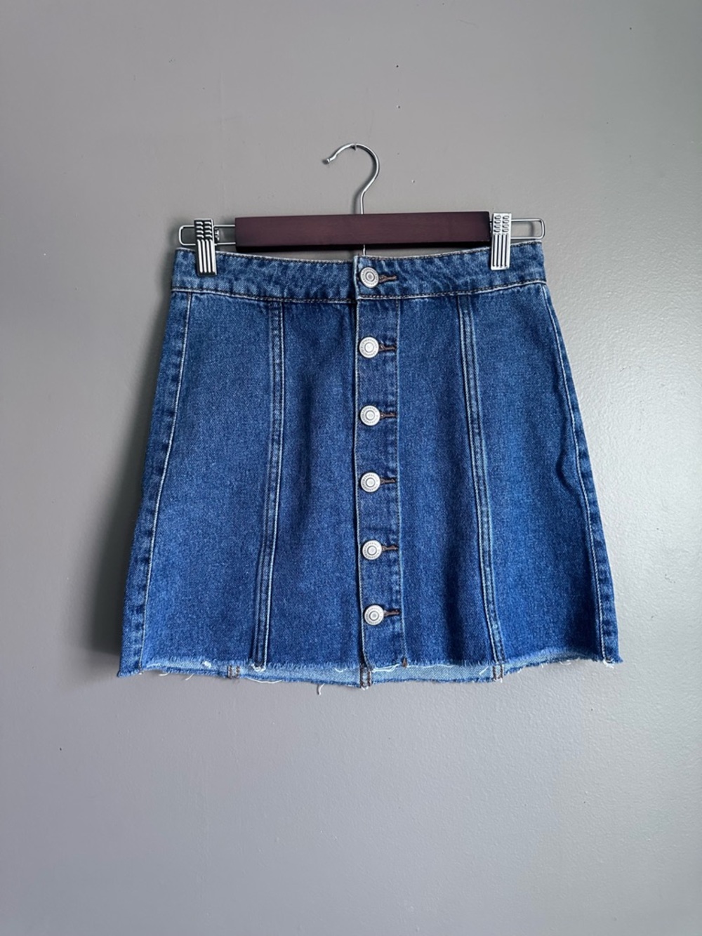 Aeropostale High Rise Denim Mini Skirt – Size 00 – Medium Wash